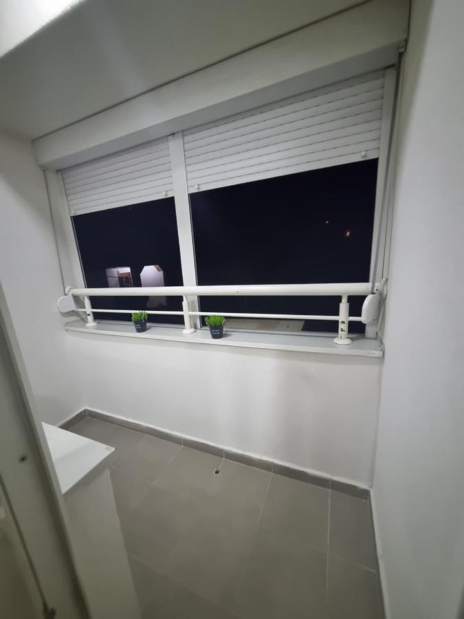 Appartamento Golden Sun Skopje Esterno foto